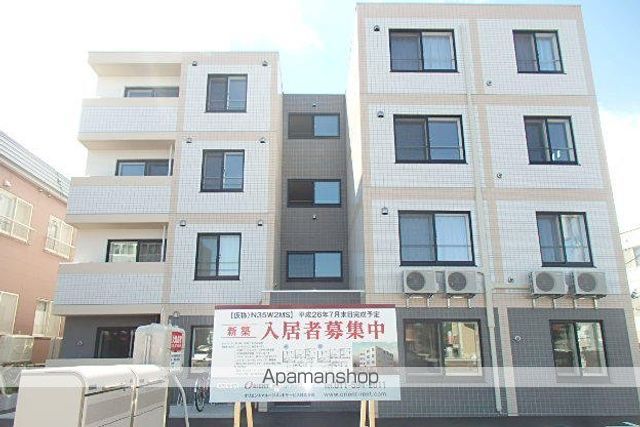 フラット北35条IIの玄関写真