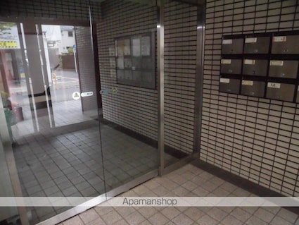 マージュ高円寺[1R/22.04m2]のエントランス4