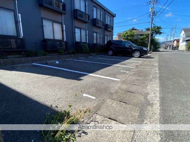 レオパレスＮＡＹＡ２００６[1K/28.02m2]の駐車場
