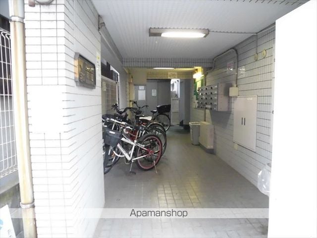 スカイコート町屋の外観写真