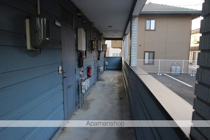 コーポまるきⅡ[1K/26.4m2]のエントランス