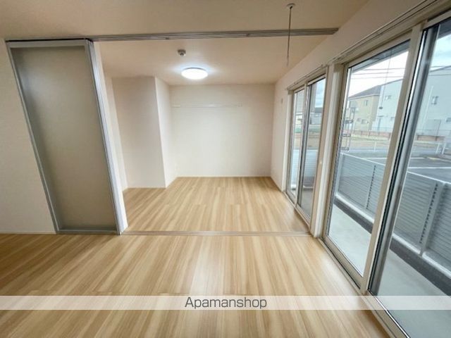 両毛線 佐野駅 徒歩21分 3階建 築8年の内装写真