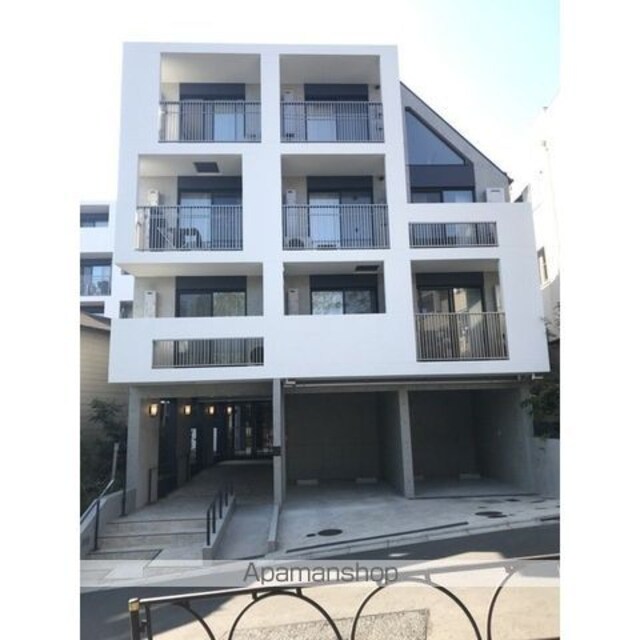 Ｇｒａｎ　Ｄｕｏ三軒茶屋Ⅳ[1K/46.01m2]の外観2