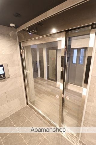 CRESCENDO苗穂駅前の玄関写真