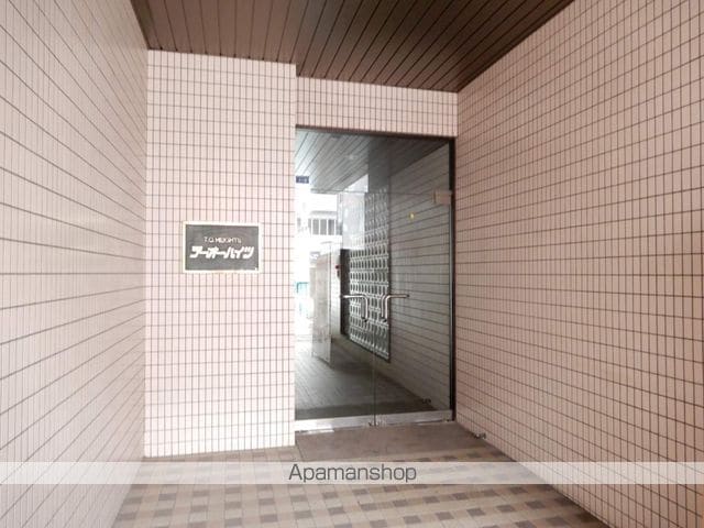 テーオーハイツの玄関写真