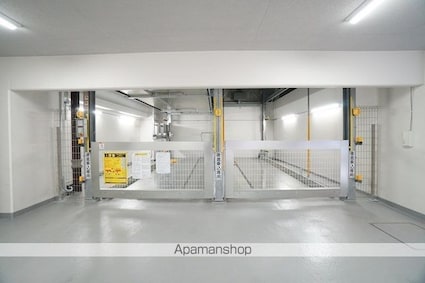 メインステージ入谷Ⅱ[1LDK/42.36m2]の駐車場
