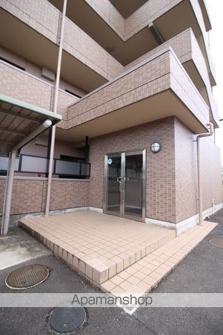スカイマンションの玄関写真