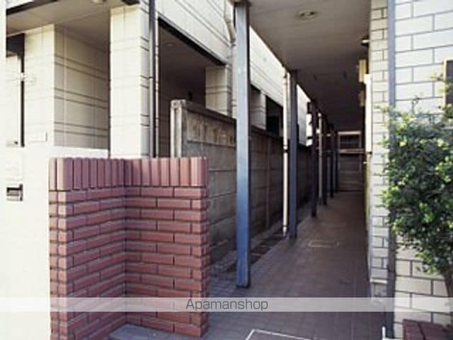 レオパレス新高円寺の玄関写真