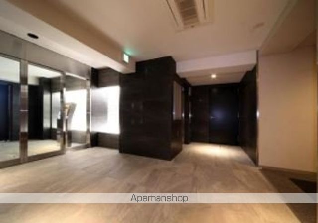 ルクレ上北沢ルネサンスコートの玄関写真