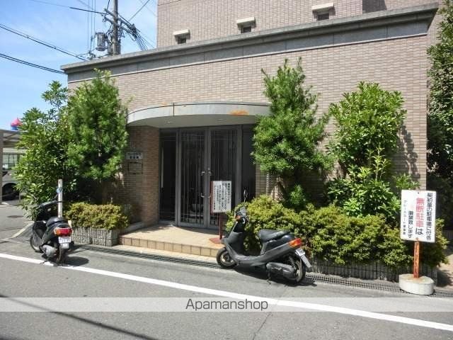 グレースコート香里園の玄関写真