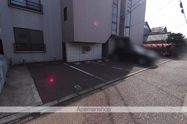 タウンハウス金衛町の外観写真