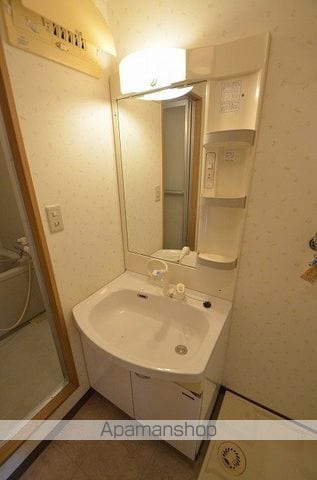 11KAWAIの内装写真