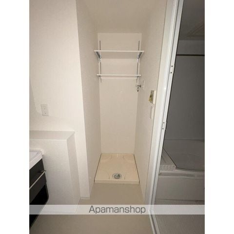 コンフォリア・リヴ淡路町一丁目の内装写真