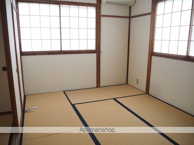 コーポプロパティ春日山の内装写真