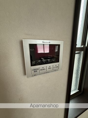 京浜東北・根岸線 北浦和駅 徒歩6分 3階建 築16年の内装写真