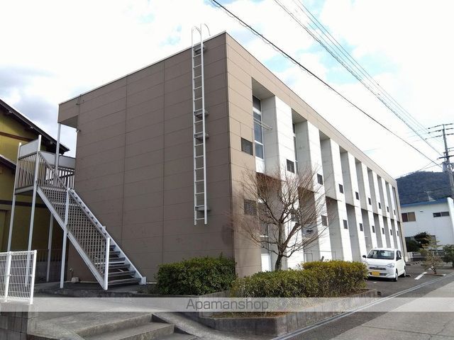 レオパレス坂出の外観写真