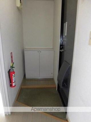 ヴィル・フローリッシュＣ[2LDK/51.58m2]の玄関