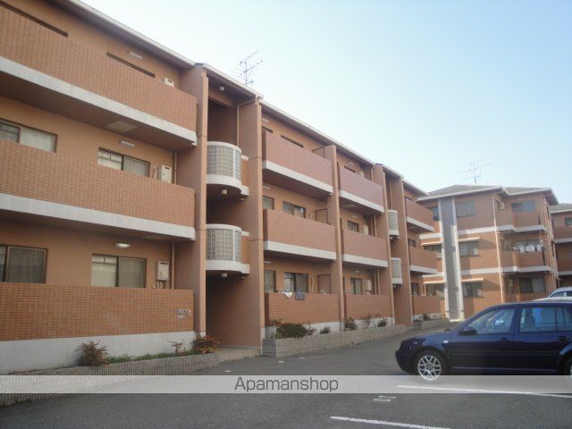 ハイツ室川の外観写真