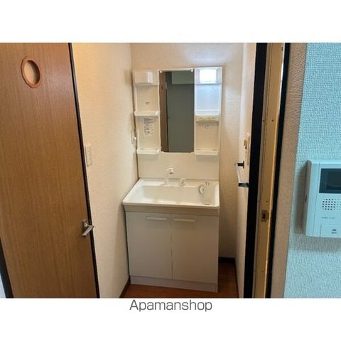 サープラス太尾の内装写真
