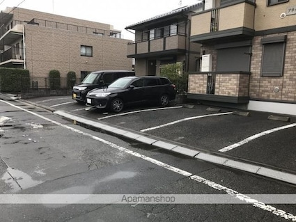 アネックスＹ[2K/47.9m2]の駐車場