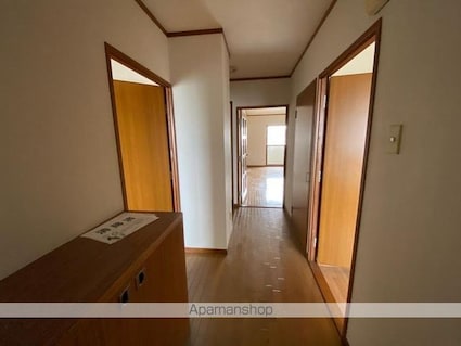 サンハイツ２１[3LDK/70.78m2]の玄関