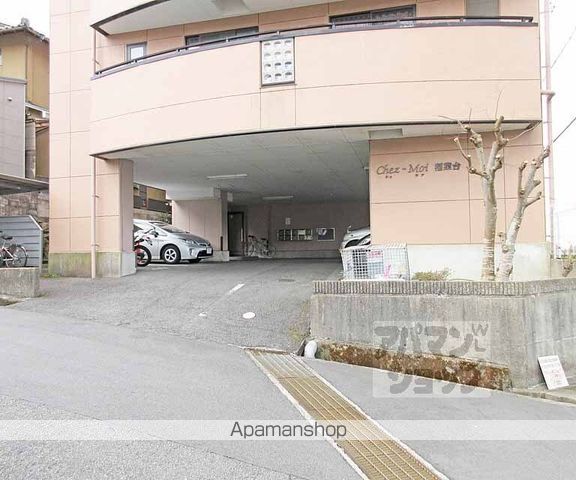 シェモア稲葉台の玄関写真