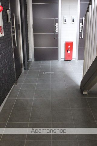 グランベレオ今津の玄関写真