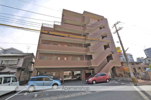 PLAZA K&Hの玄関写真