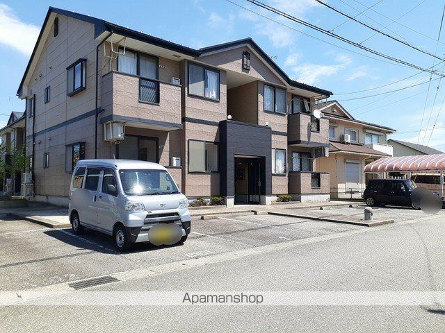 ベルビィトンBの玄関写真