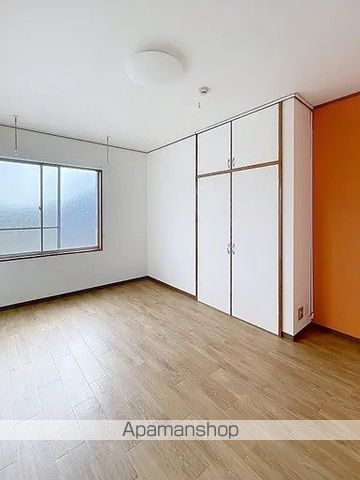ハイツこやま峰 2号棟の内装写真