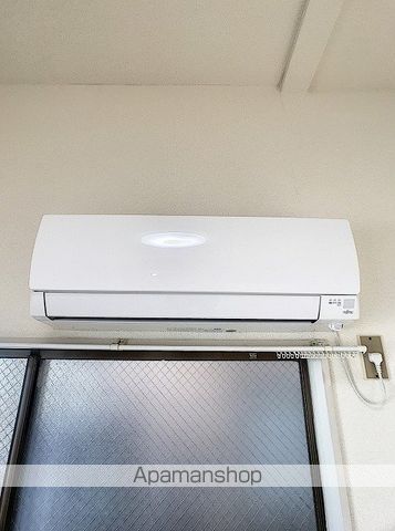 東武鉄道東上線 鶴瀬駅 徒歩11分 2階建 築40年の内装写真