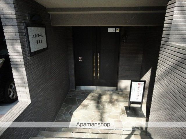 エルミタージュ豪徳寺の玄関写真
