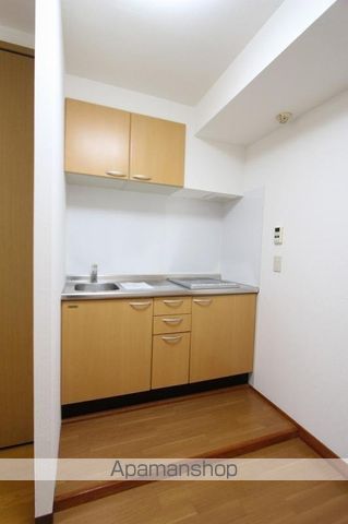 ダイアパレス中新町305号の内装写真
