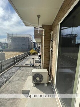 Ｐｏｒｔｅ　Ｒｅｇａｌｏ　Ⅰ[1LDK/45.82m2]のバルコニー