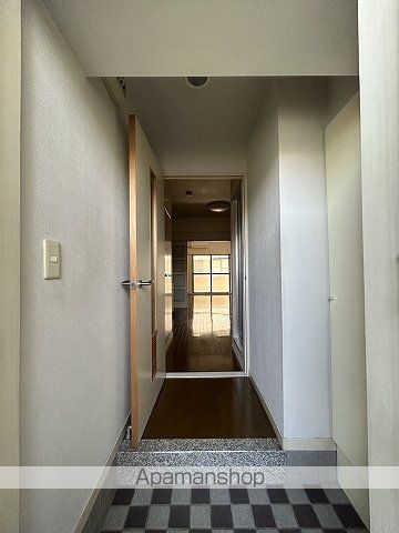 ミッションデルタの内装写真