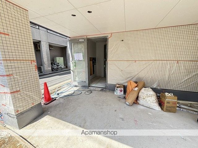 B’CASA TSURUMI IIの玄関写真