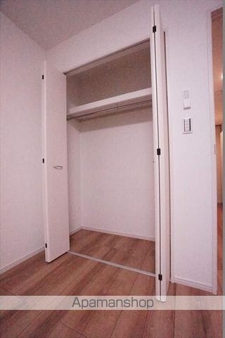 パインテール千成の内装写真