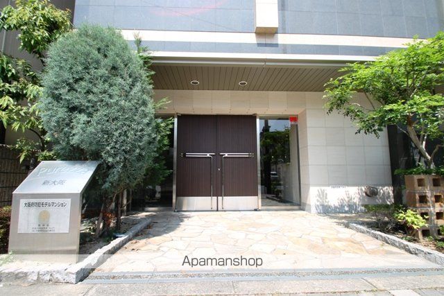 プレッツァ新大阪の玄関写真