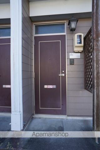 カルテットCの玄関写真