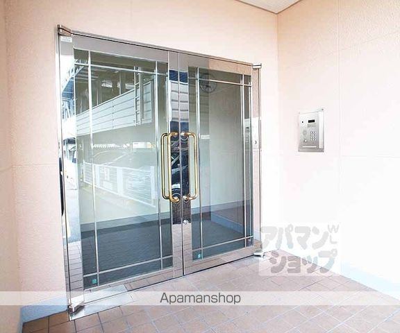 マンション白崎の玄関写真