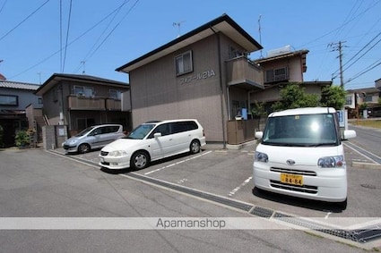 フォブール２１Ａ・Ｂ[1K/44.55m2]の駐車場