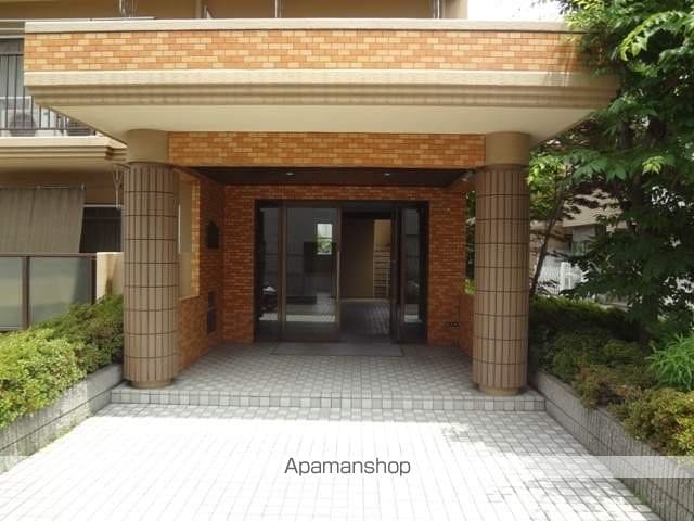 メゾン三角の玄関写真