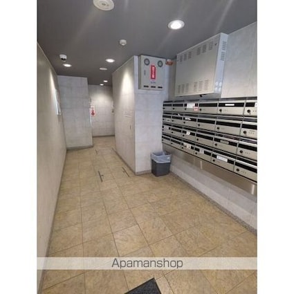 ラウスパレス三軒茶屋[1DK/29.7m2]の外観5