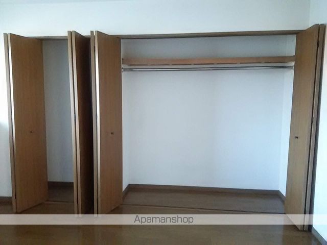 スイーヤー将の内装写真