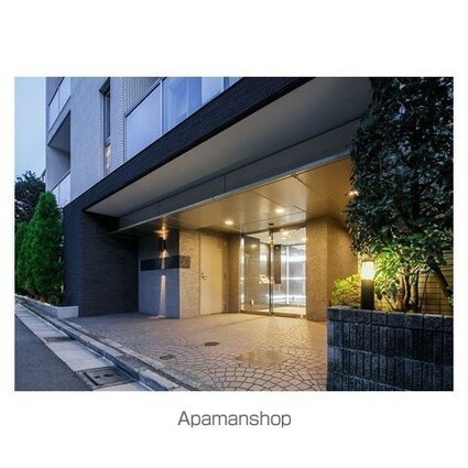 東京都新宿区市谷薬王寺町[1DK/41.78m2]の外観2