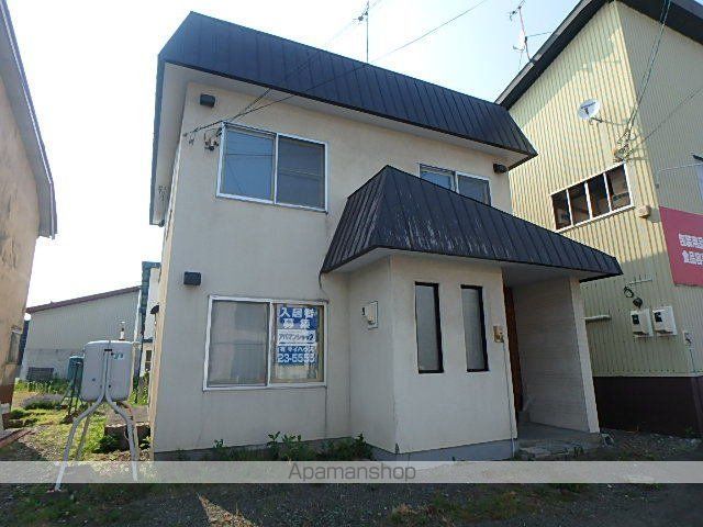 ＪＲ函館本線 滝川駅 バス乗車時間：4分 最寄りバス停で下車 徒歩5分 築50年