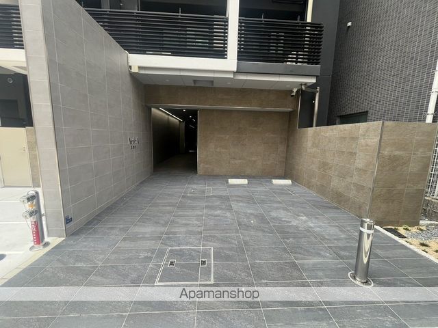 ARTIZA瓦屋町Iの玄関写真