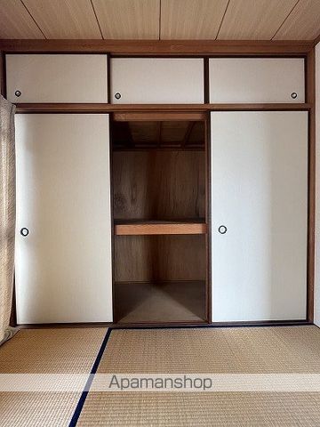メゾン・セルベイルの内装写真