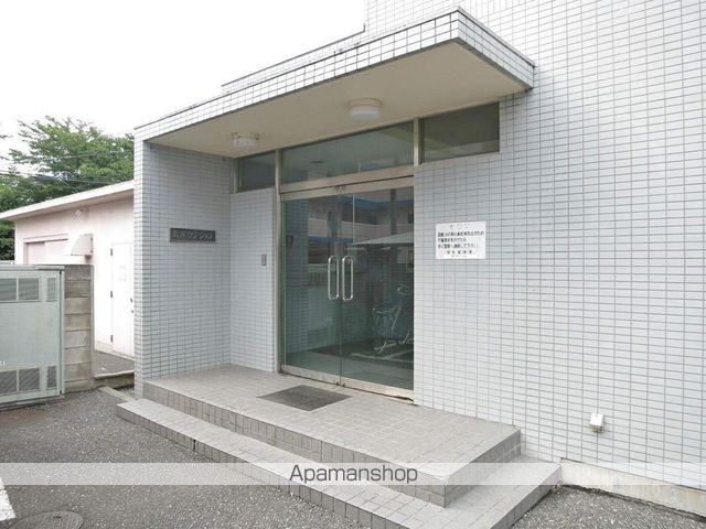 第2新井マンションの玄関写真