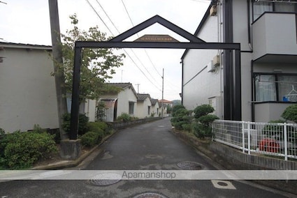 サンビレッジ南斎院　Ｂ棟[3DK/52.84m2]のエントランス2
